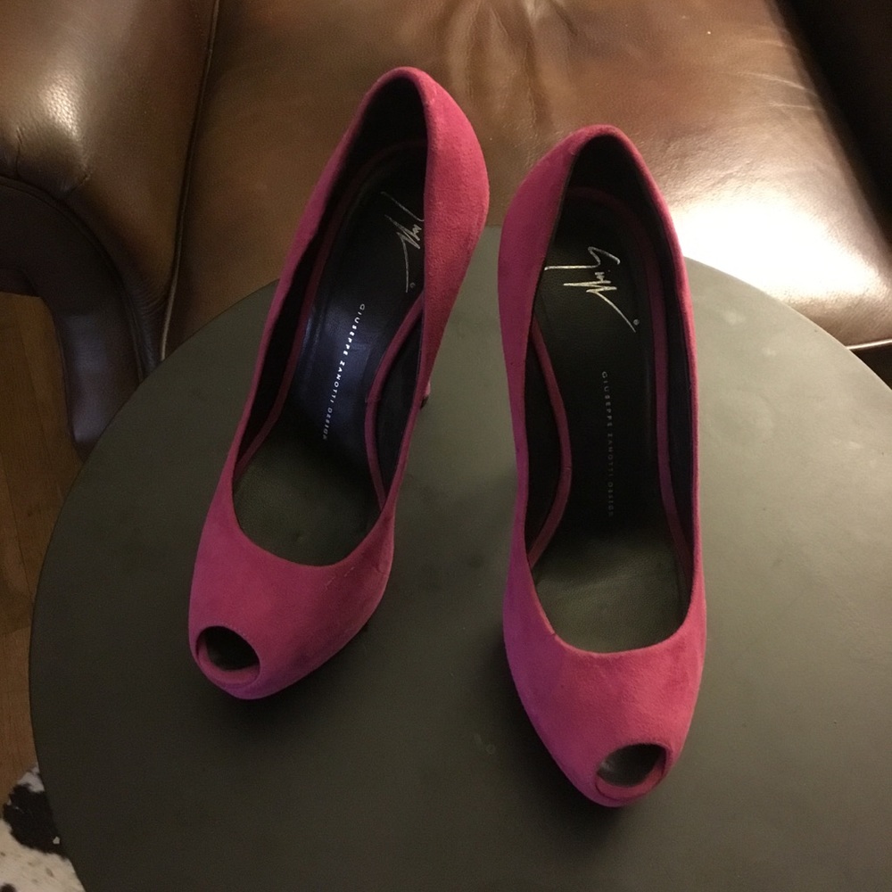 Giuseppe Zanotti magenta suede 6” heel shoes 40 10 - Picture 2 of 9